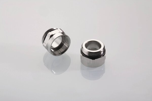 F01_28003